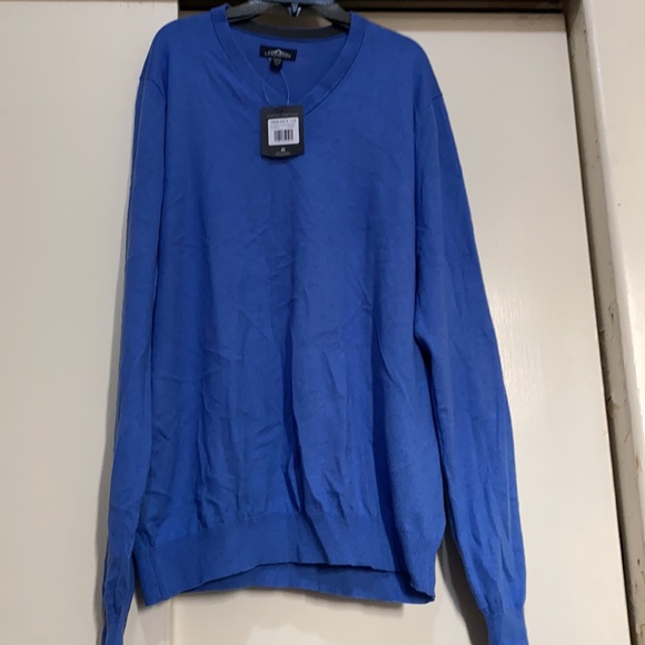 Sweater - Picture 2 of 3